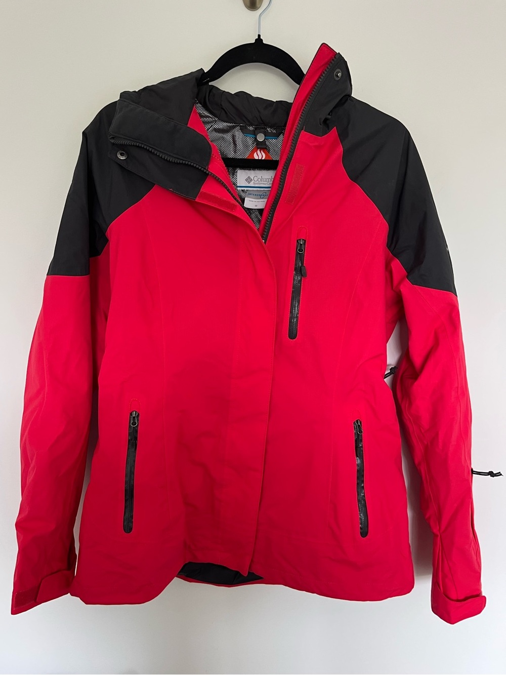 Columbia Women's Red and Black Ski Jacket